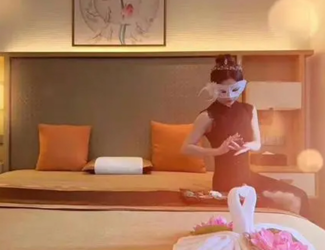 我在长沙雨花体验了下高端男士按摩spa会馆，私人会所花样超多